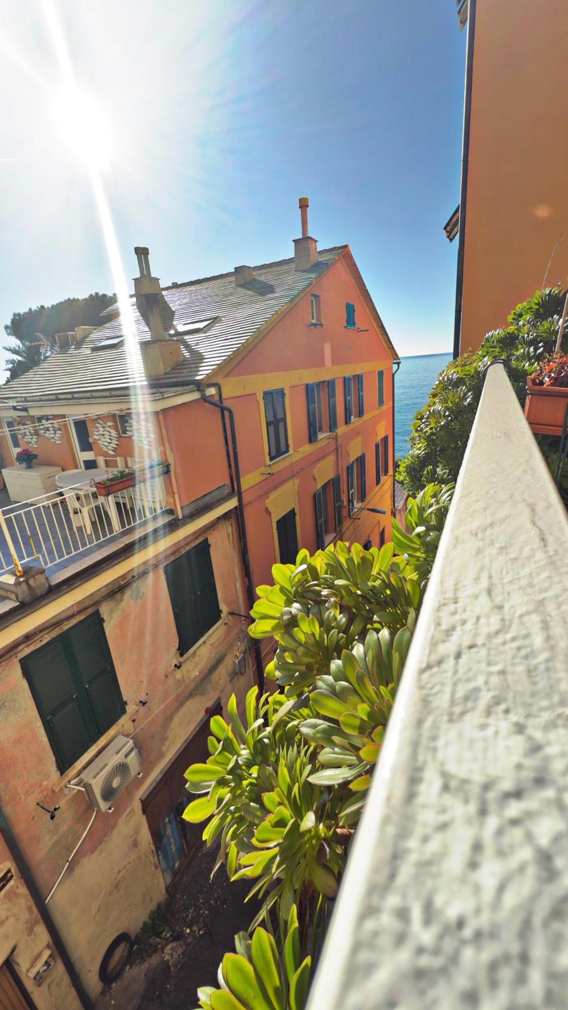 Dalla Spiaggetta A Quinto Genoa Luaran gambar